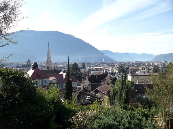 Panorama su Bolzanodalle passeggiate del Guncina