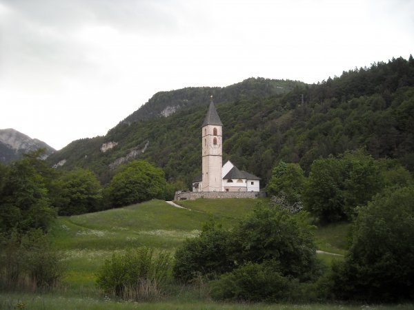 Chiesa di Favogna