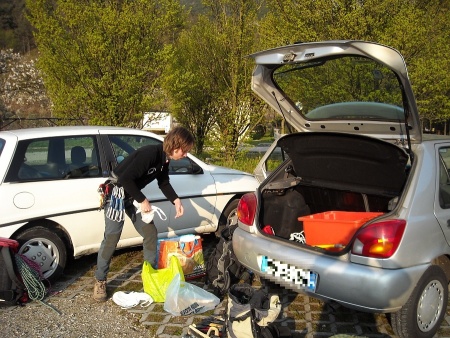 /articles/apertura-di-nozze-d-argento/001-parcheggio.jpg
