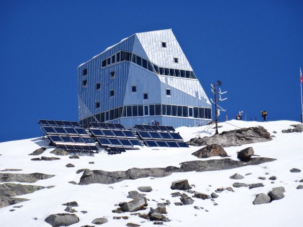 Monte Rosa Hutte
