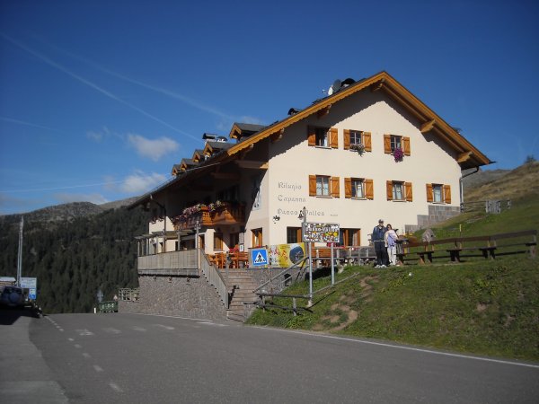 Rifugio Capanna Passo Valles
