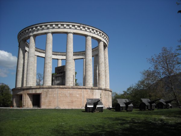 Mausoleum
of Cesare Battisti