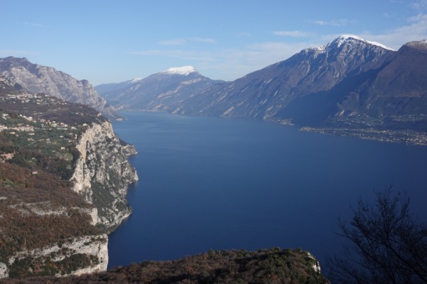 Lago di Garda
panorama dai pressi del Monte Cas