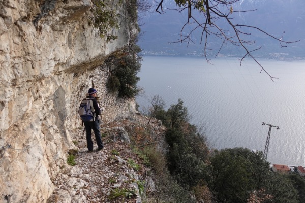 Lungo il sentiero 267
scendendo verso Campione del Garda