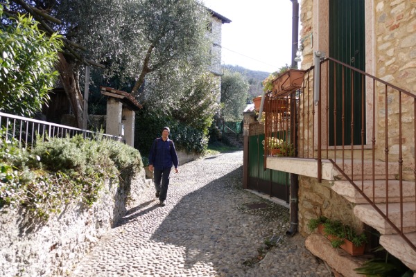 Crero
at the exit of the village on the right