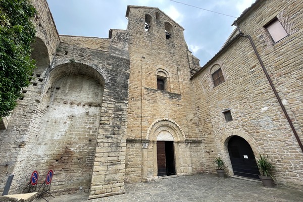 Abbazia di Sant'Elena
(foto da http://www.abbaziasantelena.com)