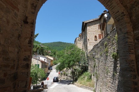 Serra San Quirico
uscendo dal centro storico