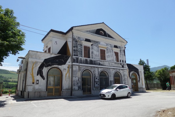 Serra San Quirico
railway station