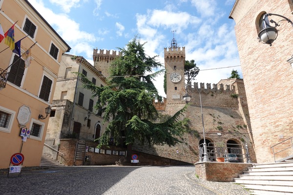Offagna
Piazza del Comune