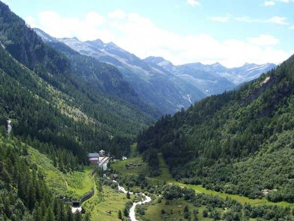 /treks/europe/it/vb/val-d-ossola/valformazza.jpg