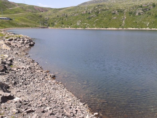 Lago di Cavia
East lakeside