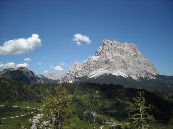 /treks/europe/it/bl/pelmo/pelmo-1.jpg