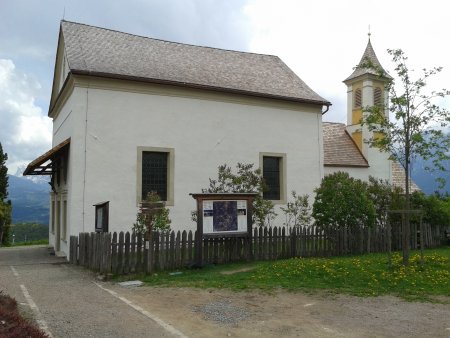 /treks/europe/it/bz/bolzano/renon/renon-piramidi-di-terra/maria-saal/image.jpg