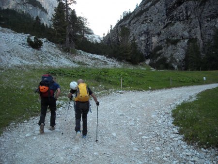 /treks/europe/it/bz/val-badia/fanis/cima-del-lago/sentiero.jpg