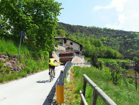 l'abitato di Valcalda