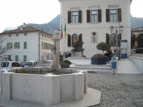 Mezzocorona
Piazza della Chiesa