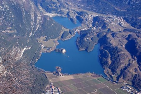 Lago di Castel Toblino e Santa Massenza
