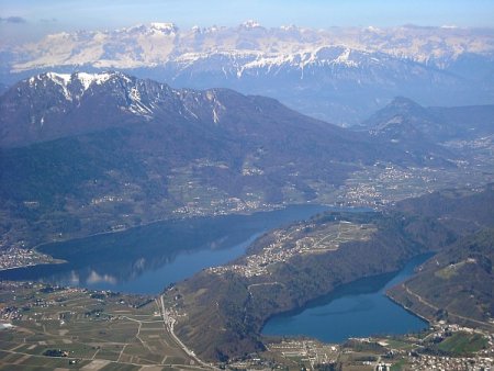 Laghi di Caldonazzo e Levico Con Marzola, Paganella e Dolomiti di Brenta