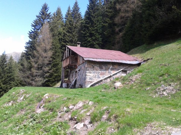 Località Baiti del Laner
e segnavia