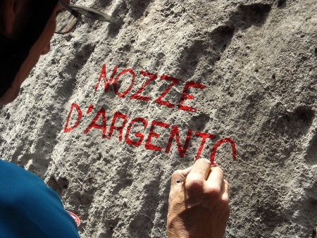 /articles/apertura-di-nozze-d-argento/038-scritta.jpg