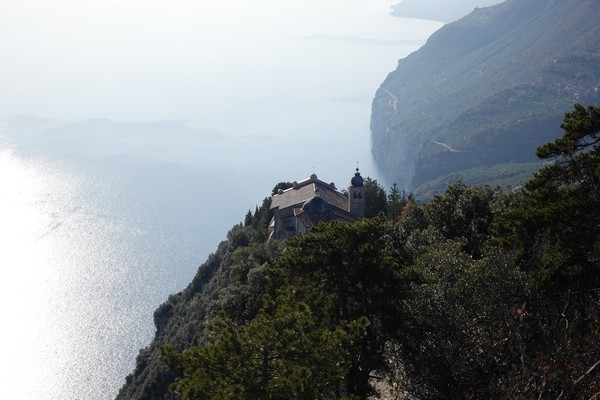 Santuario-montecastello