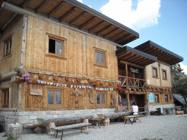 Rifugio Baita dei Cacciatori