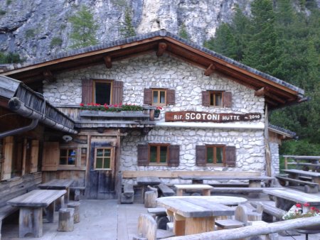 Rifugio Scotoni