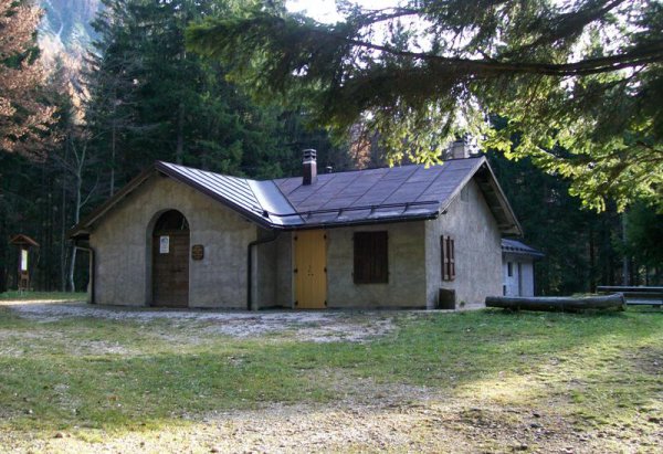Bivacco Malga Nova
