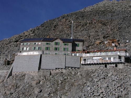 Rifugio ai caduti
dell'Adamello