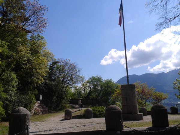 Piazza Perrucchetti
