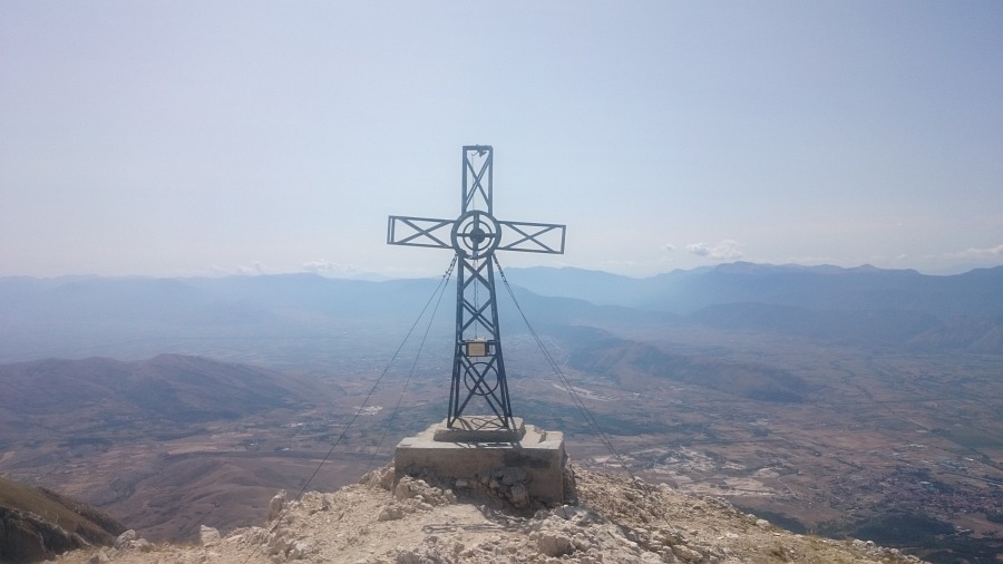 Cima con croce