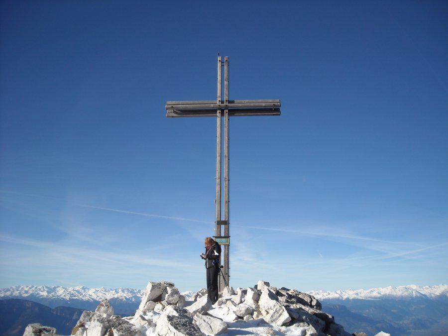 Cima con croce