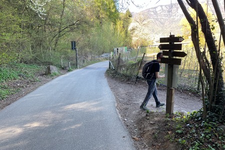 Bivio, tutto a destra
