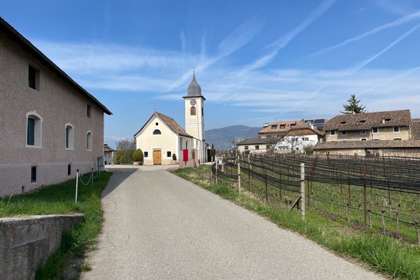 Schreckbichl
Colterenzio, chiesa e bivio a destra o sinistra
