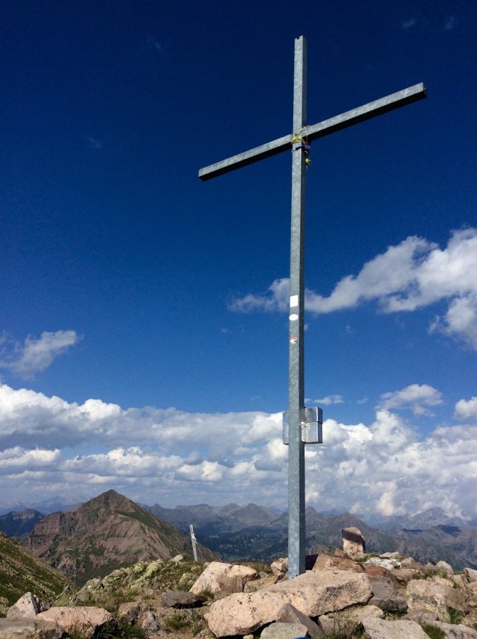 Cima con croce