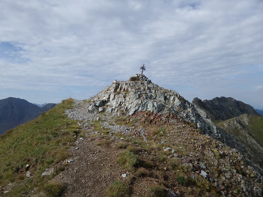 Cima con croce