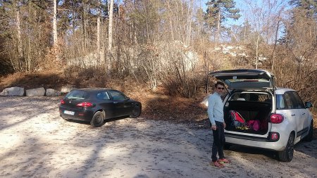 Parcheggio
nei pressi del Rifugio Campel