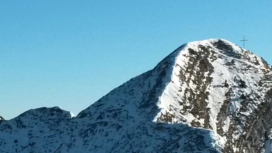 Cima con croce