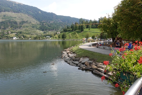 Baselga di Piné
riva del Lago Serraia