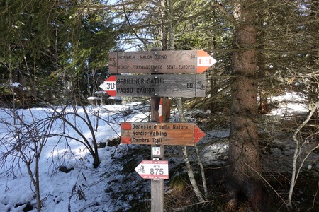 Bivio destra
presso Lago Bianco