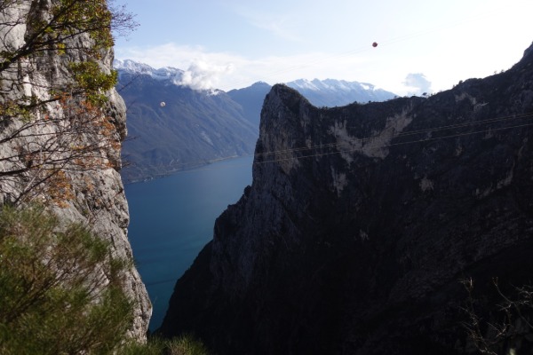 Scorcio sul Lago di Garda
e Monte Baldo sullo sfondo