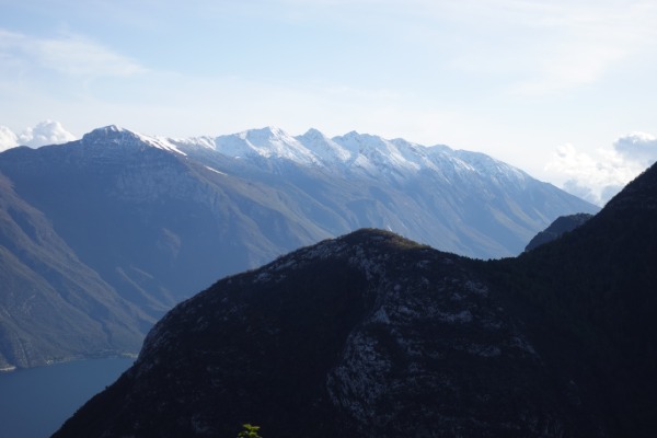 Vista verso Monte Baldo
dal Bivacco Arcioni