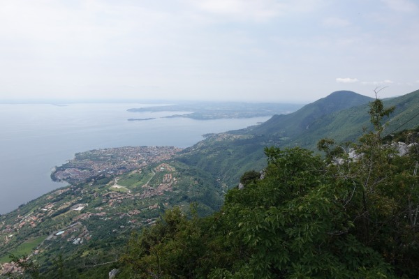 Panorama verso sud
dal Monte Castello di Gaino