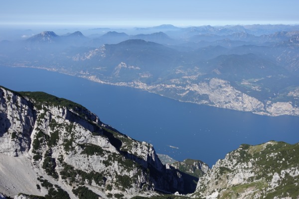 Panorama da Cima Valdritta
verso l'Alto Garda Bresciano