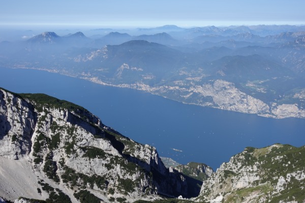 Panorama da Cima Valdritta
verso l'Alto Garda Bresciano