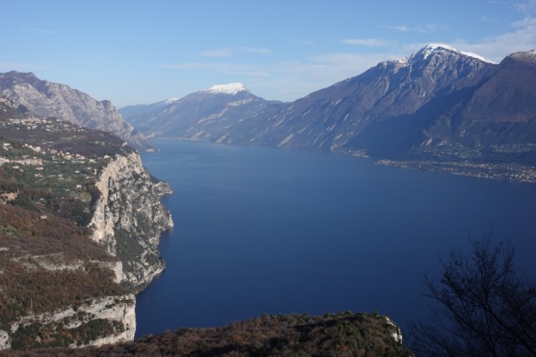 Lago di Garda
panorama dai pressi del Monte Cas