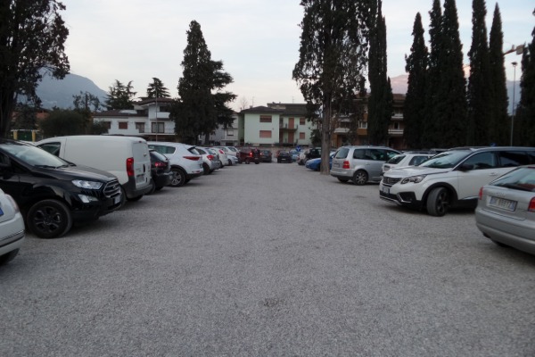 Riva del Garda
parcheggio di Via Galas