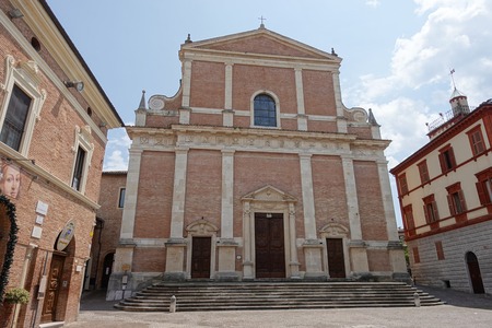 Fabriano
la Cattedrale di San Venanzio