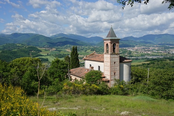 Chiesetta
in zona Rocchetta Alta