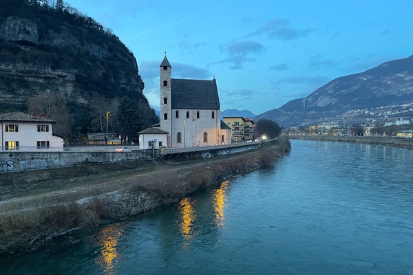Chiesa di Sant'Apollinare
dal Ponte San Lorenzo, a Trento